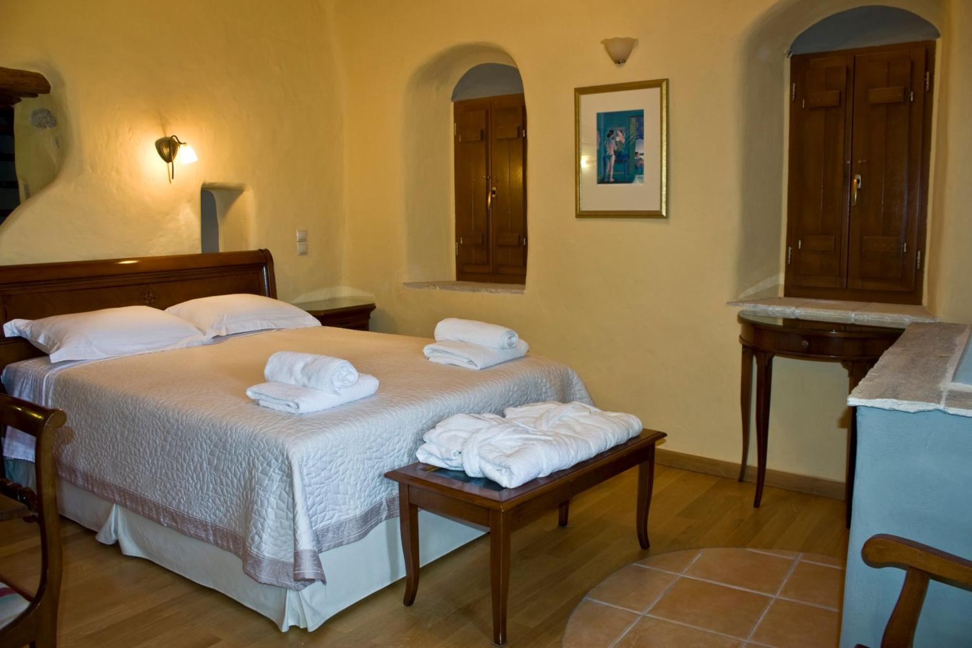 Petropoulakis Tower Hotell Gytheio Rum bild