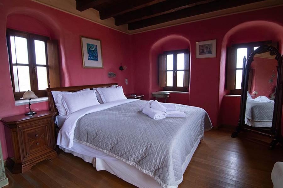 Petropoulakis Tower Hotell Gytheio Rum bild