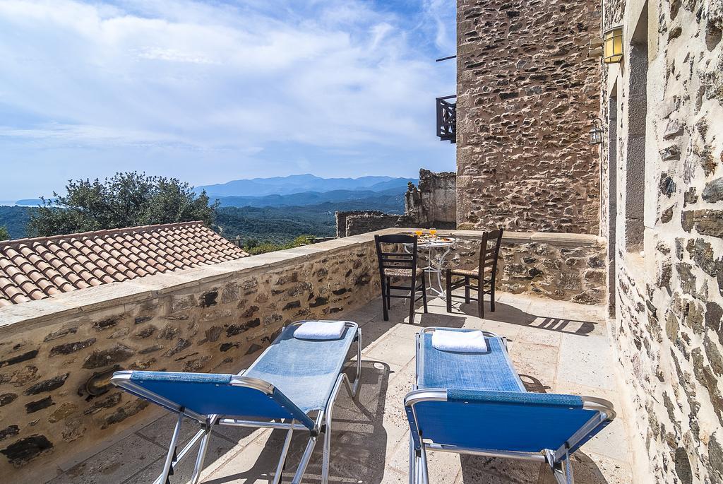 Petropoulakis Tower Hotell Gytheio Exteriör bild